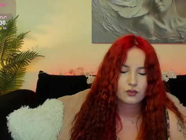 MikaSnake on BongaCams