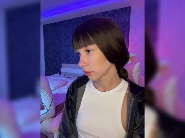 millemimi on BongaCams 
