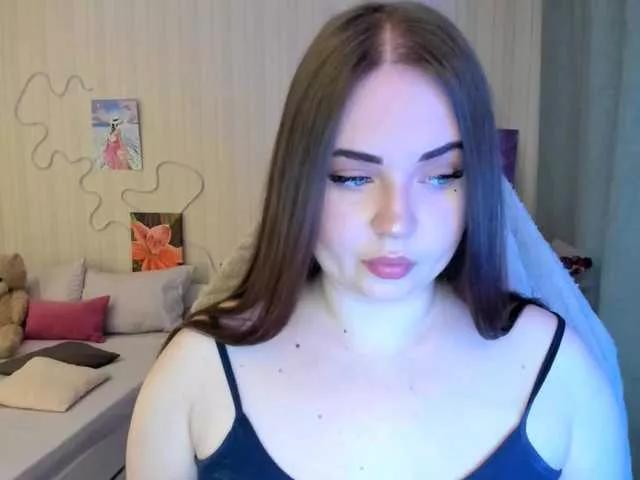 MishaLips on BongaCams 
