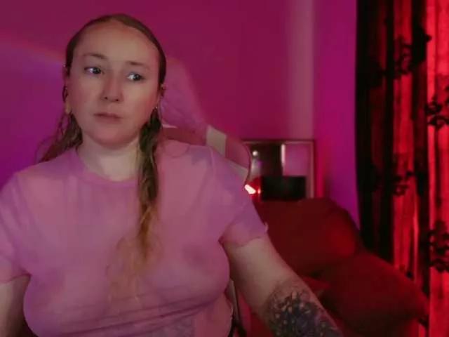 NylonQueen