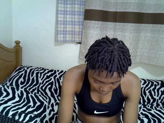 Onyxoxo2 on BongaCams