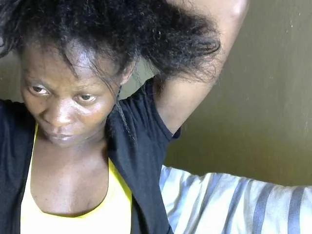 PrettyAlianah on BongaCams