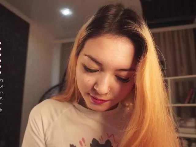 Pussy-Pikmi on BongaCams 