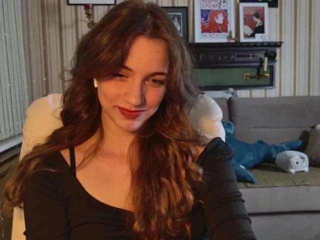 sarahsupershy on BongaCams 