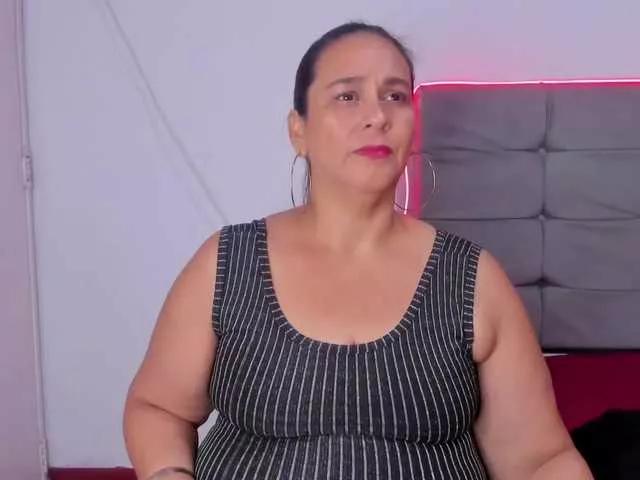 sharlott-bbw
