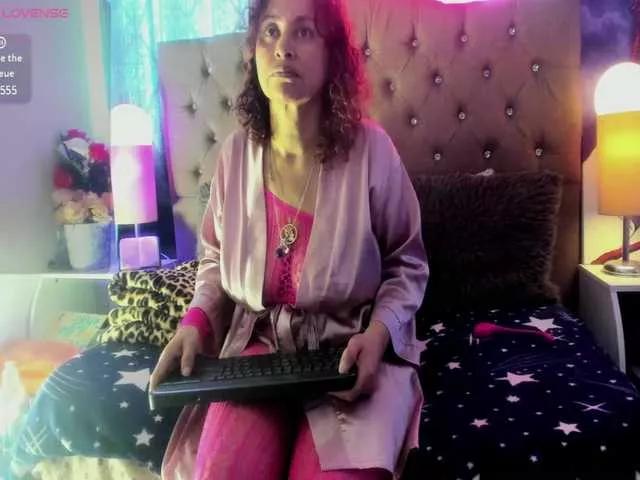 SheraMilf on BongaCams 