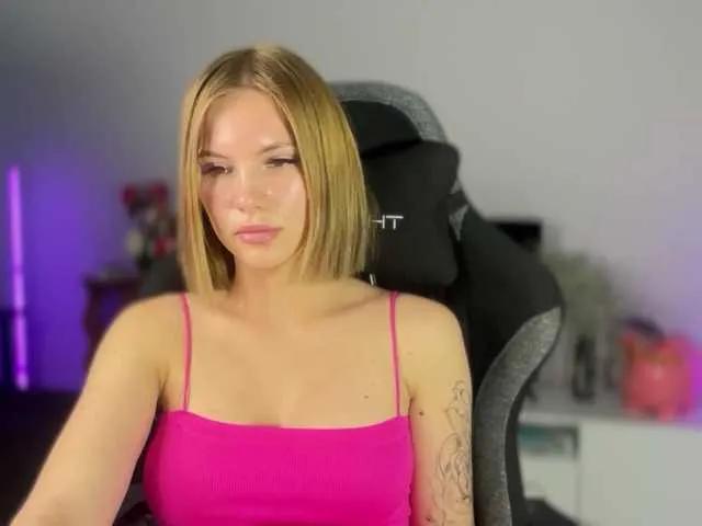 Sweet-peacha on BongaCams 