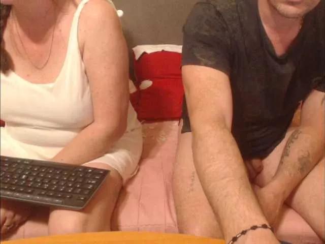 sweetcouplesw on BongaCams 