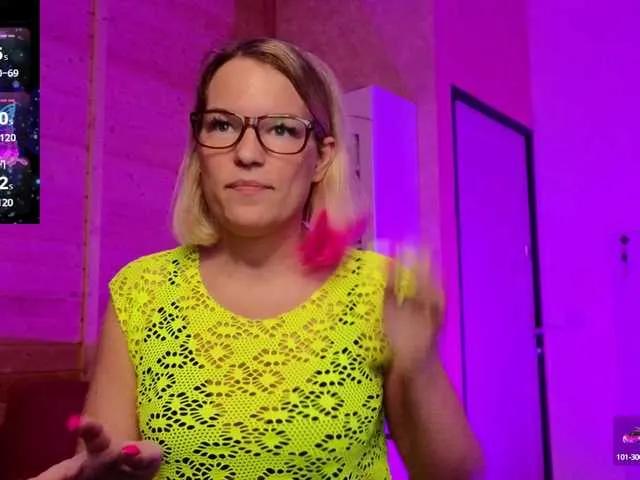 sweeteve050 on BongaCams