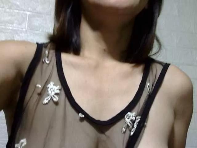 sweetmama17 on BongaCams 