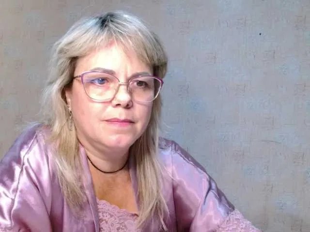 sweetsunset11 on BongaCams 