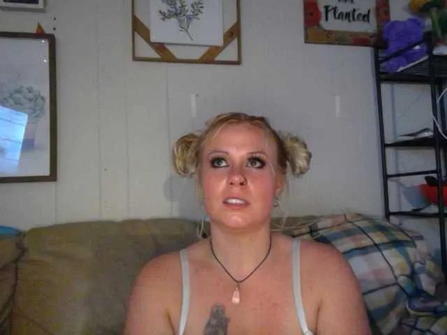 TheGirlfromtheinternet