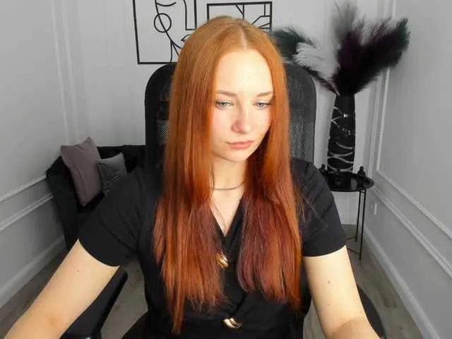 TinaGeroll on BongaCams