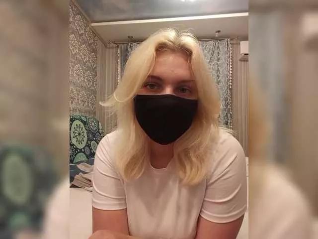 WhiteCrystal from BongaCams is Freechat
