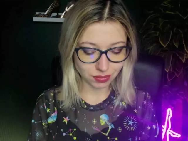 xxHeidiLove on BongaCams 