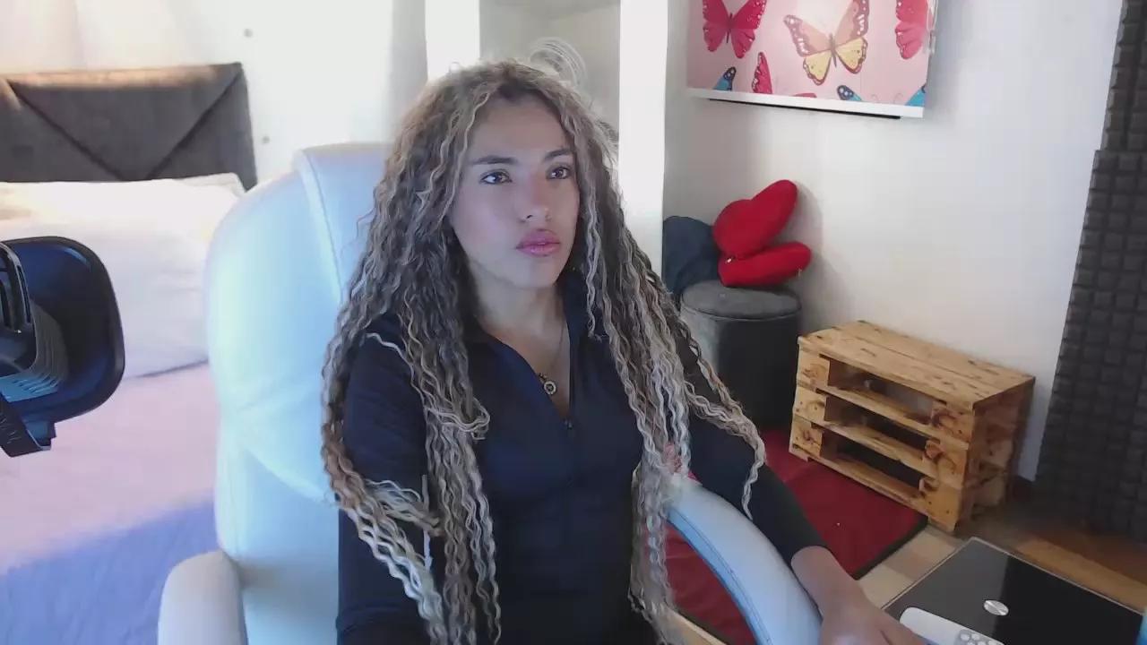 cam to cam wildness with Girls cam models. Watch the newest choice of nutty streams from our matured passionate cam models