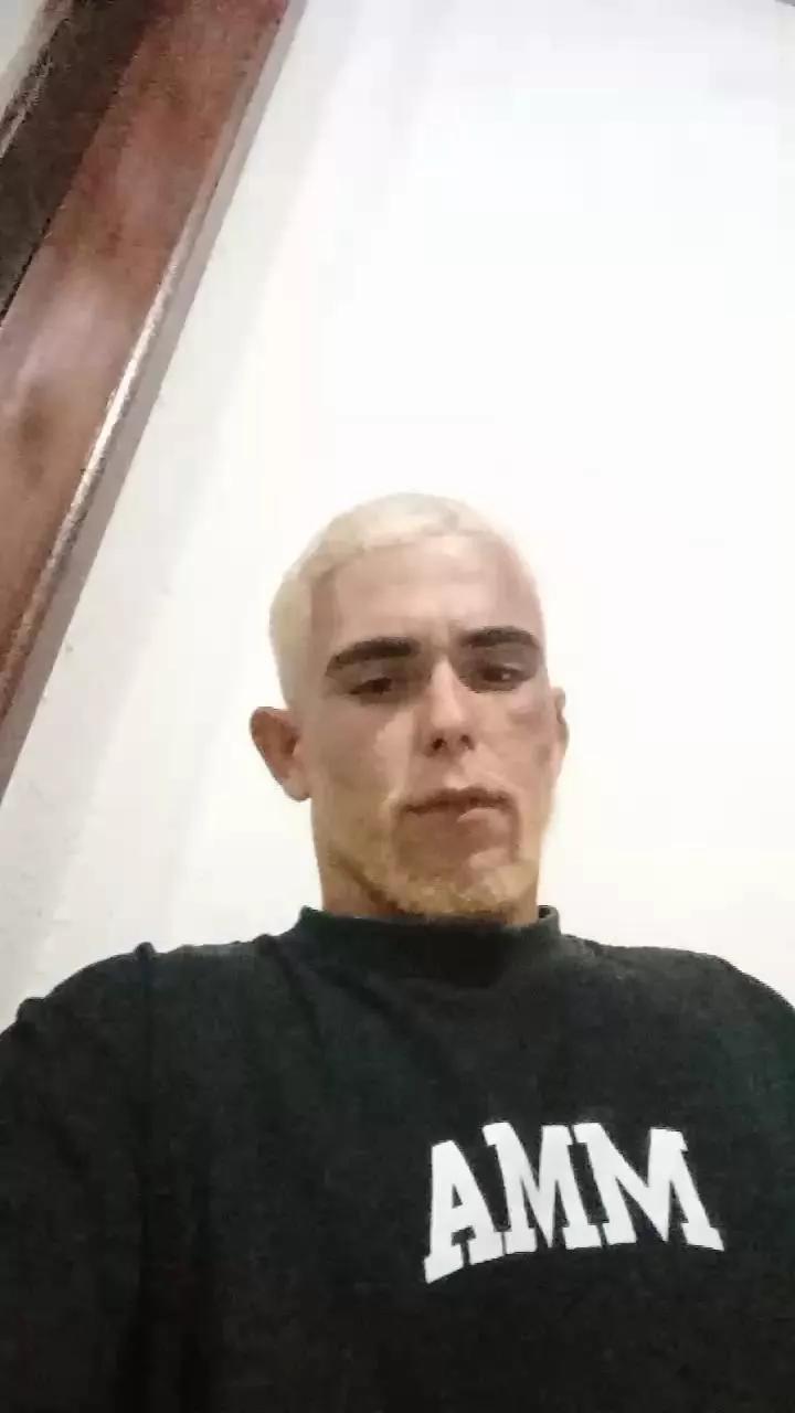 AbrahaoLutador on Cam4 