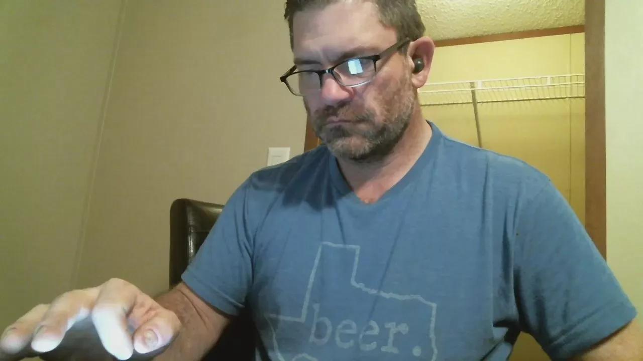 Adam8067 on Cam4 