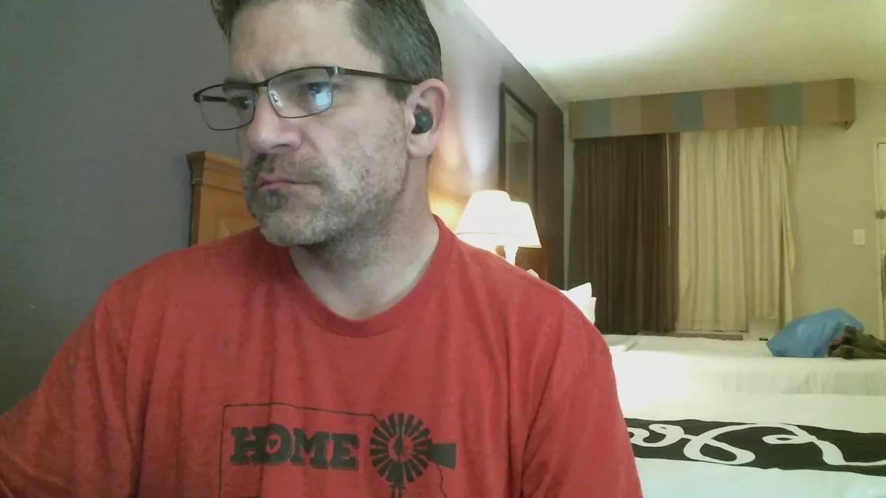 Adam8067 on Cam4 