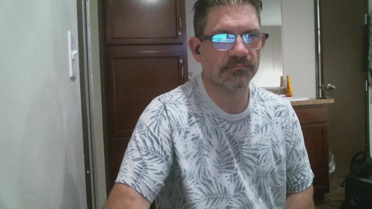 Adam8067 on Cam4 