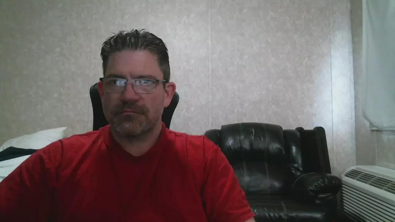 Adam8067 on Cam4 