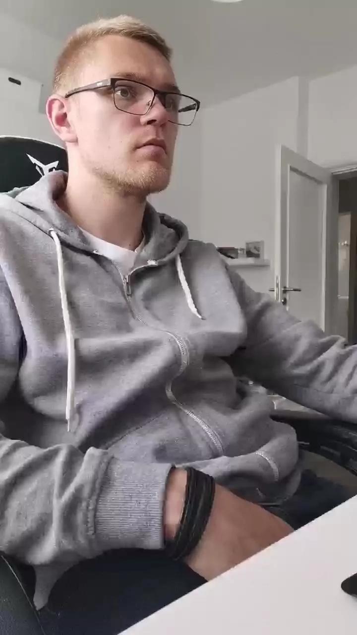 Aleex325