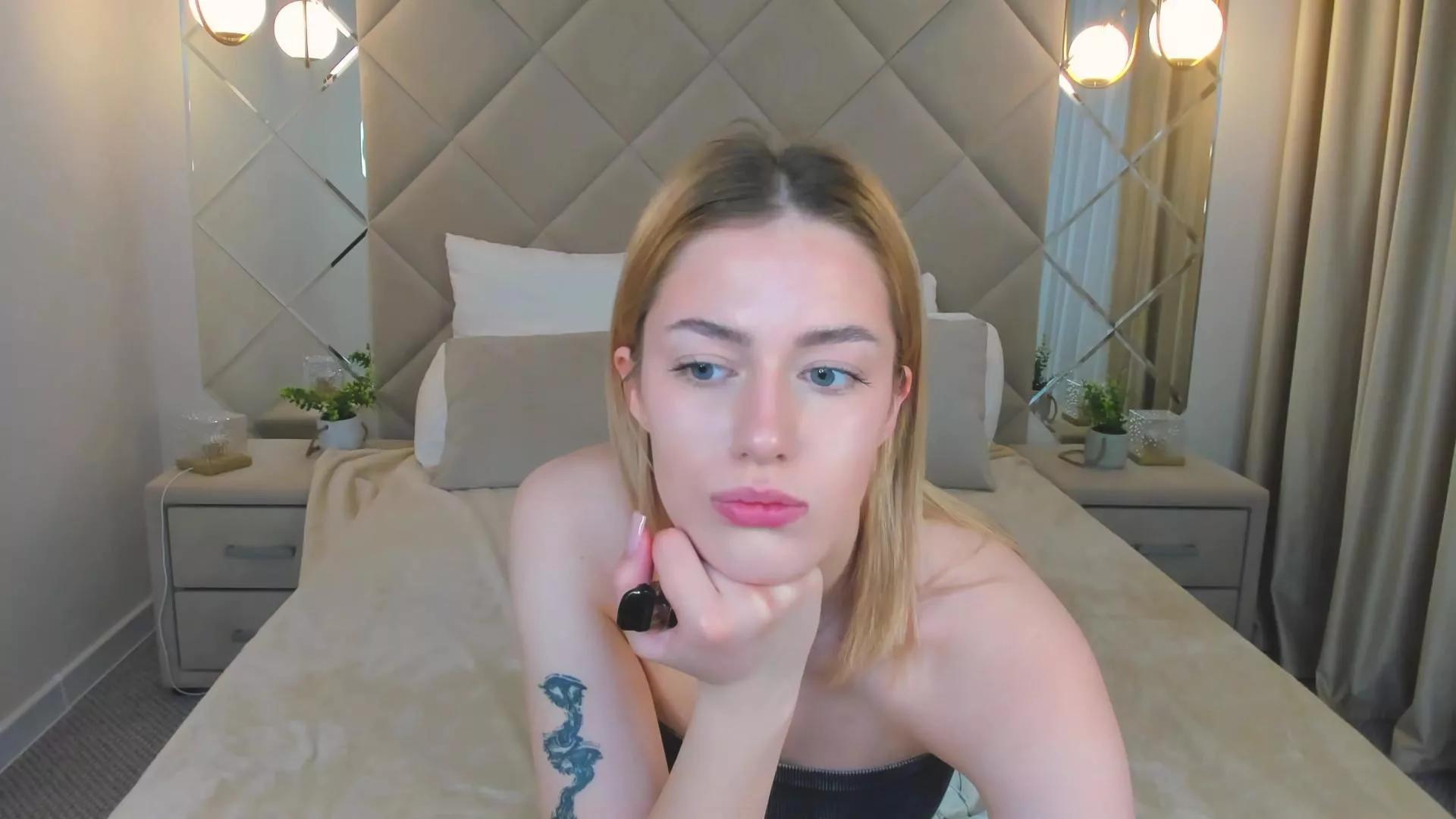 Brenda_Collinss from Cam4 is Freechat
