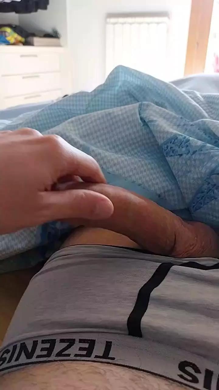 Cucu1212 on Cam4 