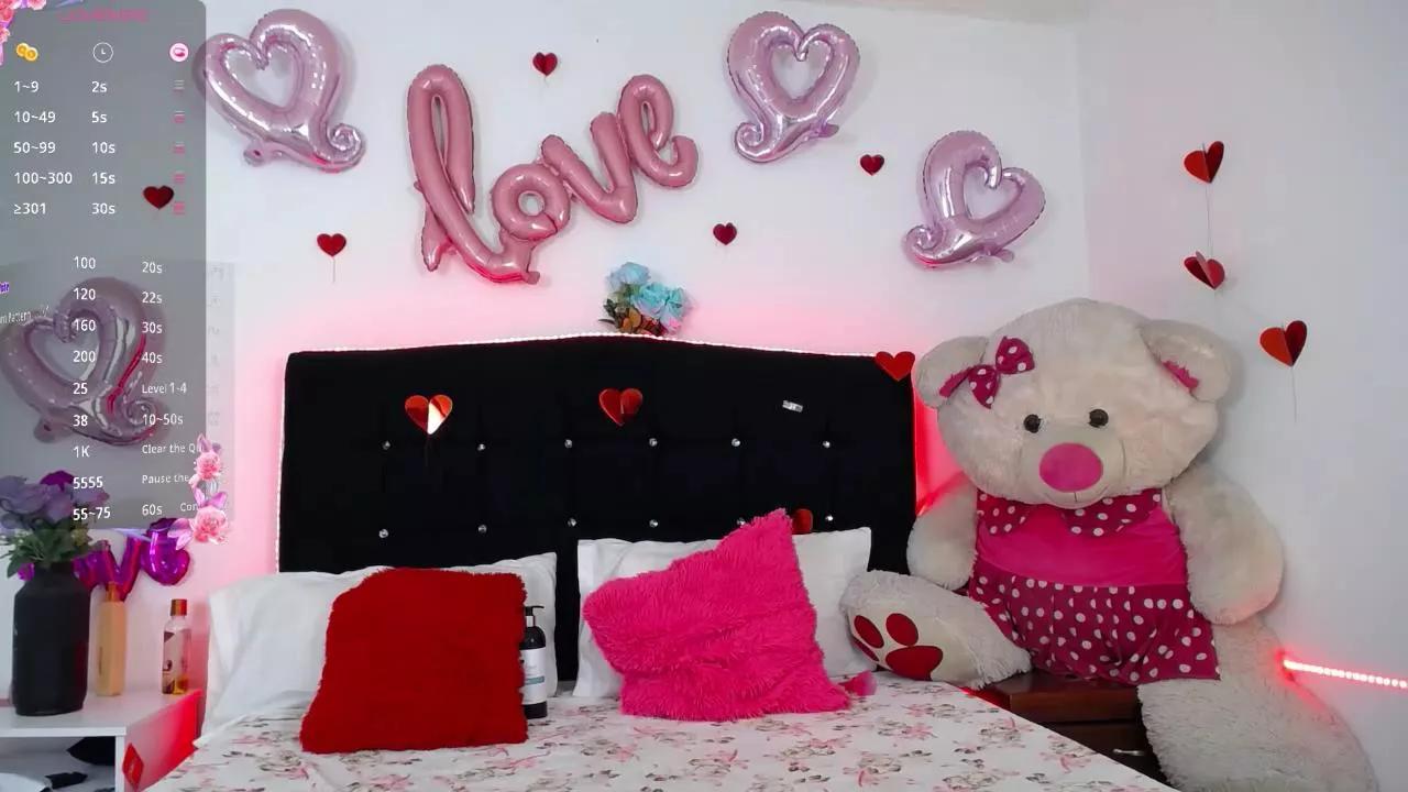 cam to cam wildness with Girls cam models. Watch the newest choice of nutty streams from our matured passionate cam models