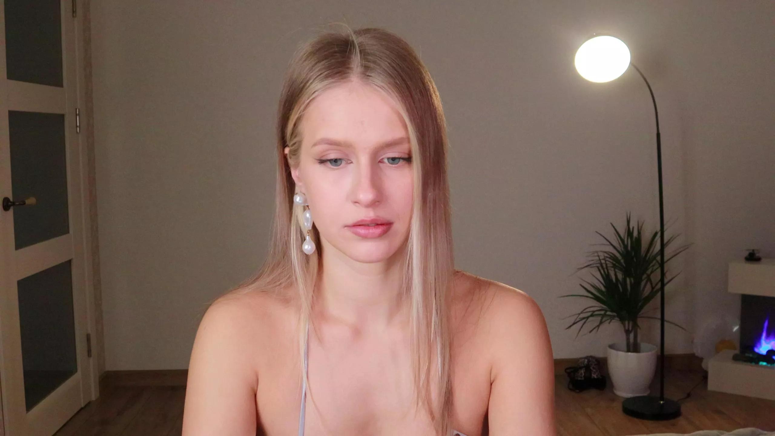 cam to cam wildness with Girls cam models. Watch the newest choice of nutty streams from our matured passionate cam models