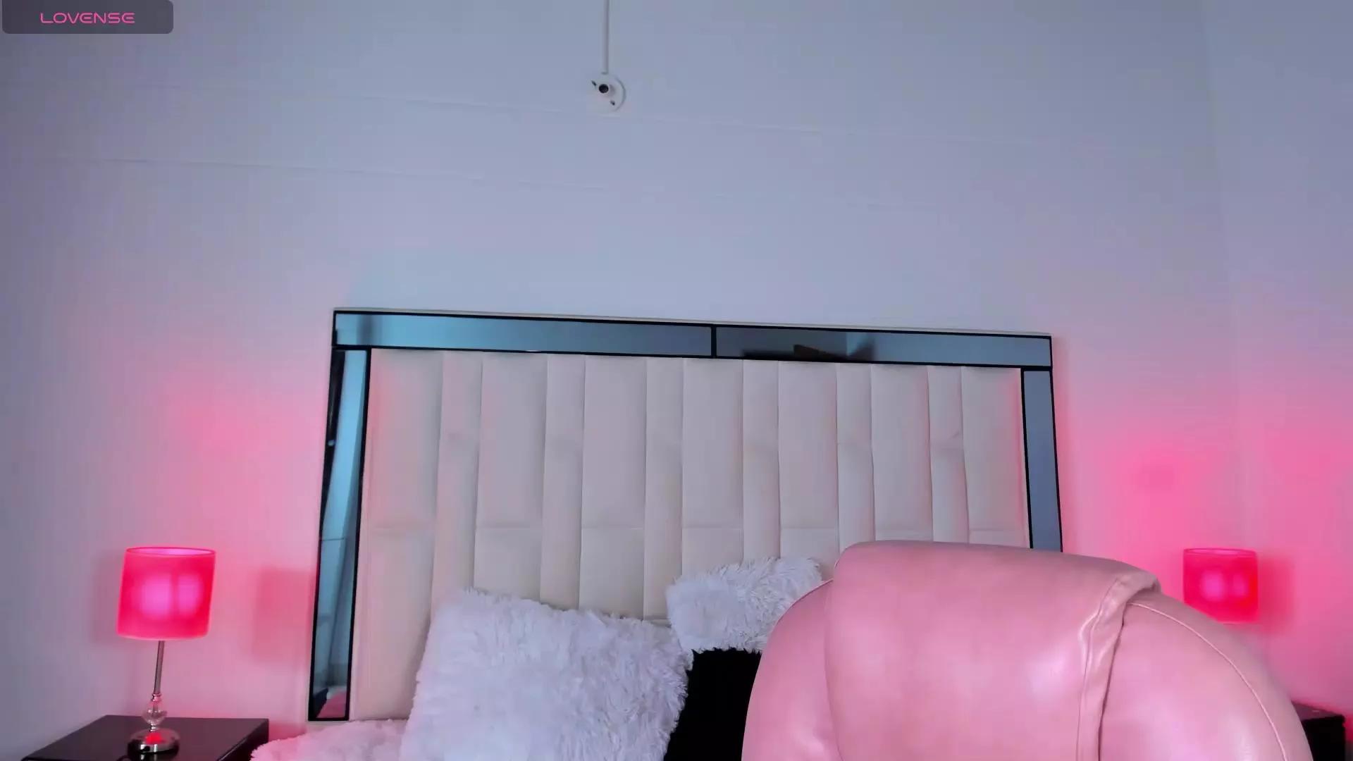 Lilith_dy from Cam4 is Freechat