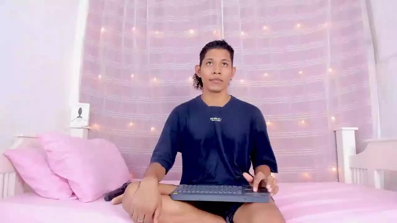 cam to cam wildness with Girls cam models. Watch the newest choice of nutty streams from our matured passionate cam models
