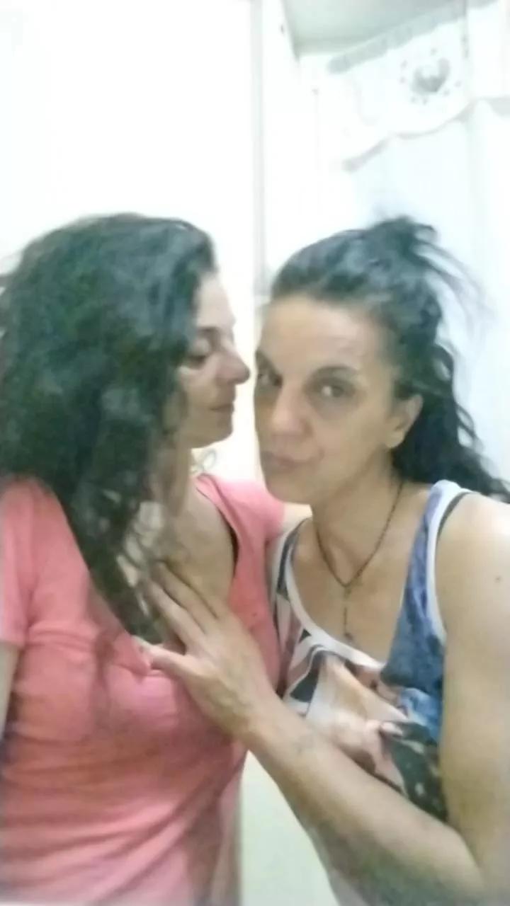 LuciaeGraziella from Cam4 is Freechat