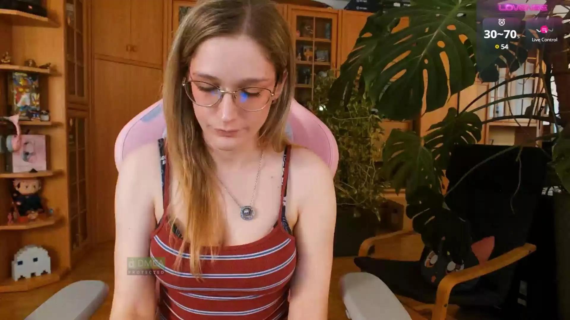 cam to cam wildness with Girls cam models. Watch the newest choice of nutty streams from our matured passionate cam models