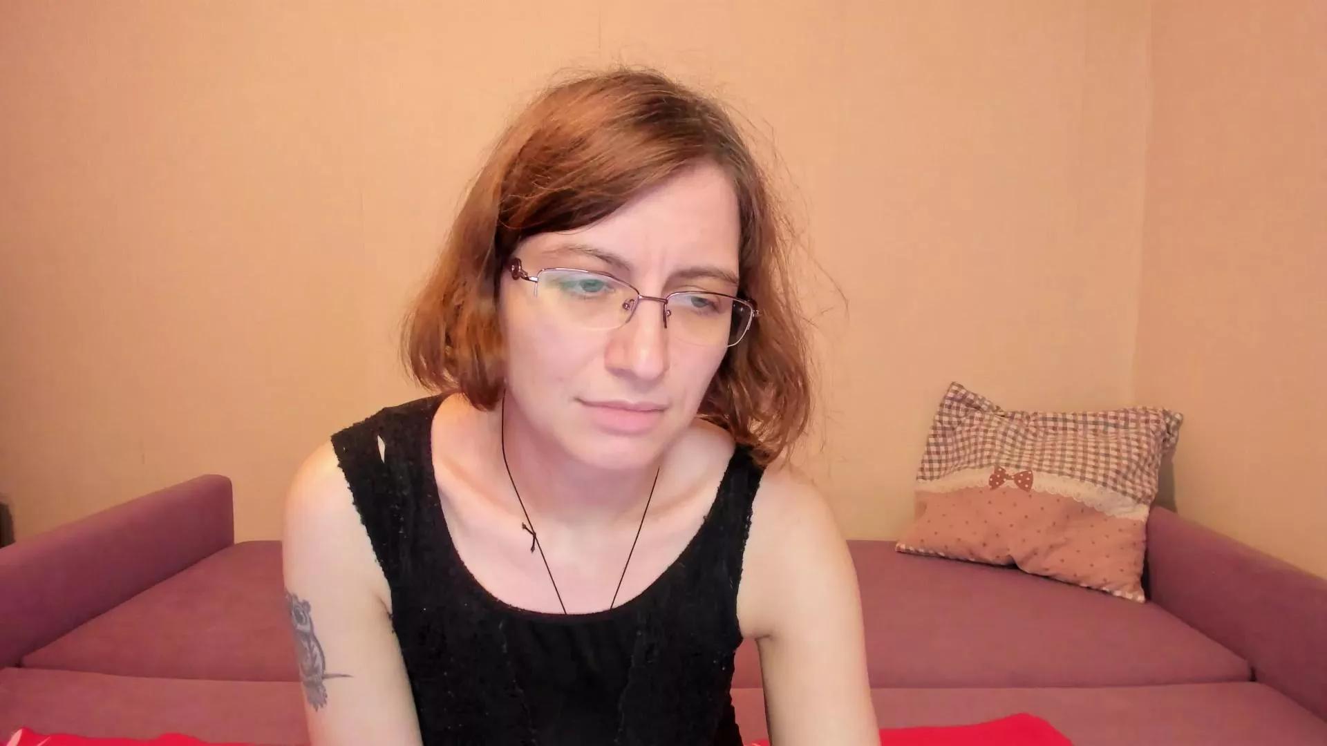 MarilynDream from Cam4 is Freechat