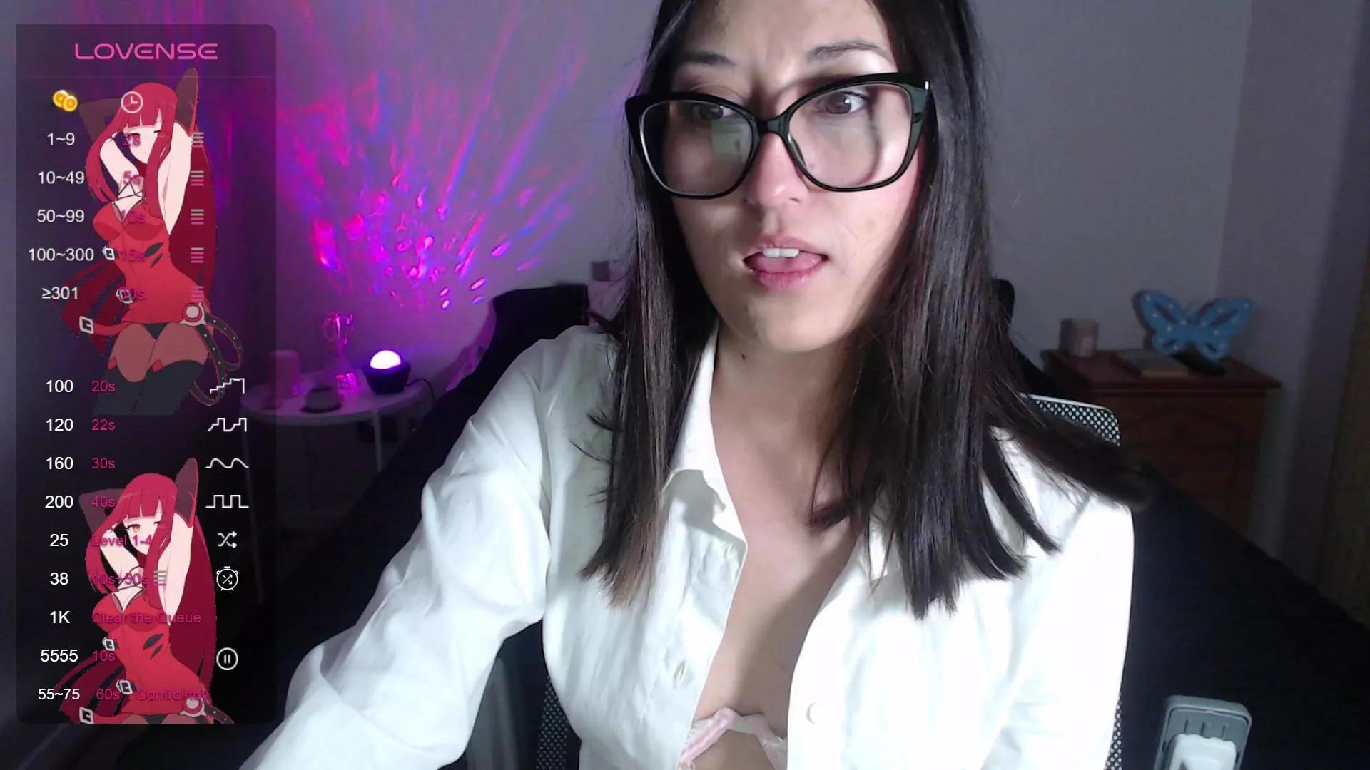 Ninimoon from Cam4 is Freechat