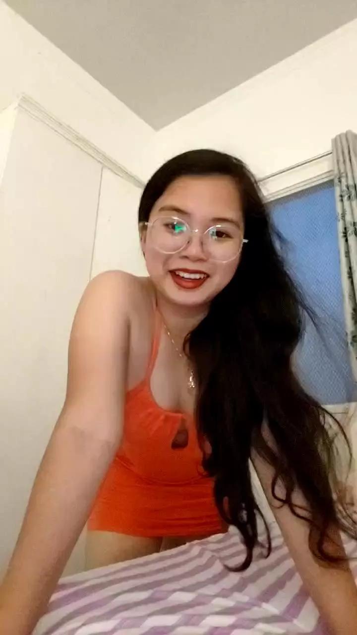 cam to cam wildness with Girls cam models. Watch the newest choice of nutty streams from our matured passionate cam models