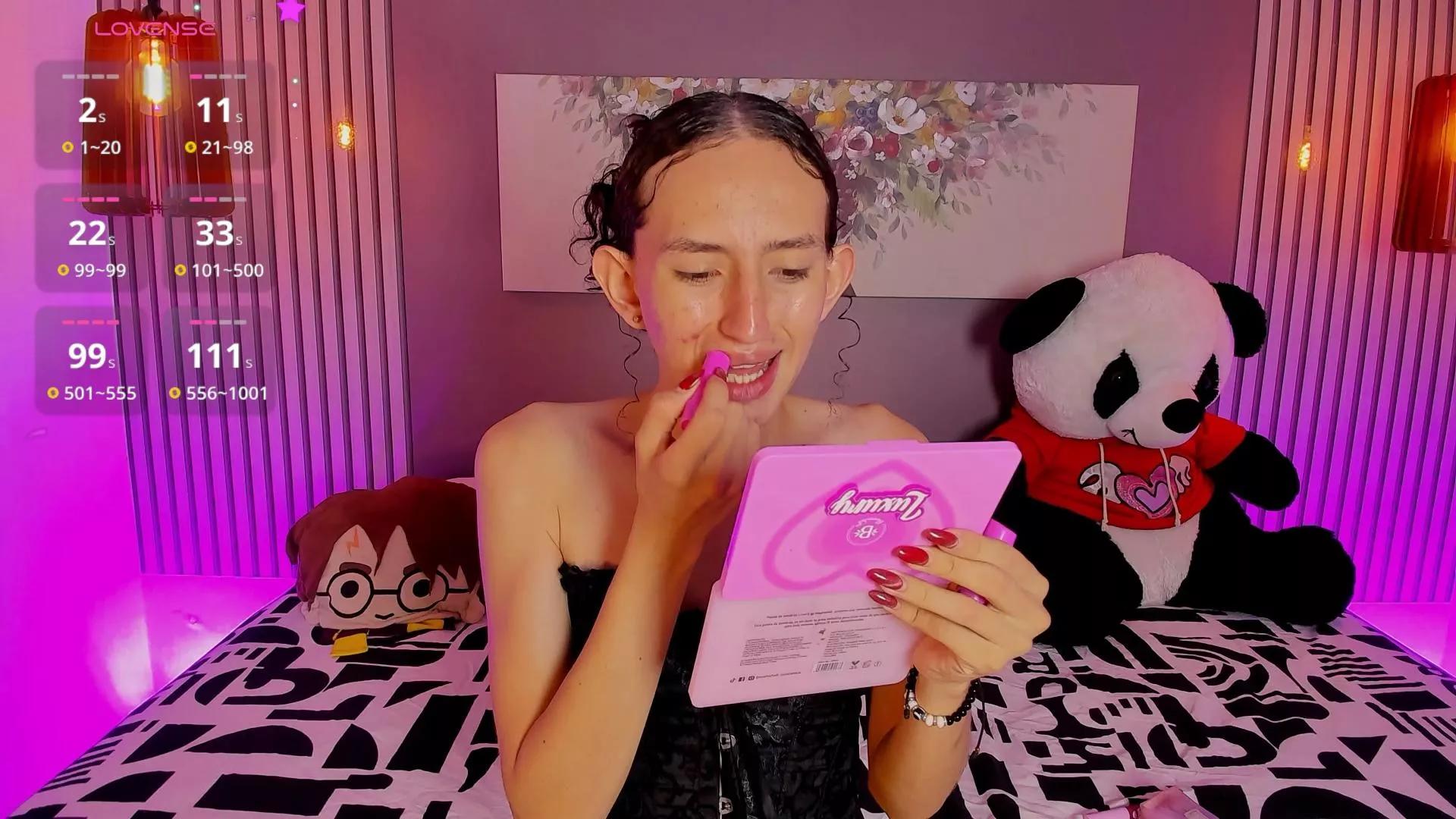 pinky_peach_