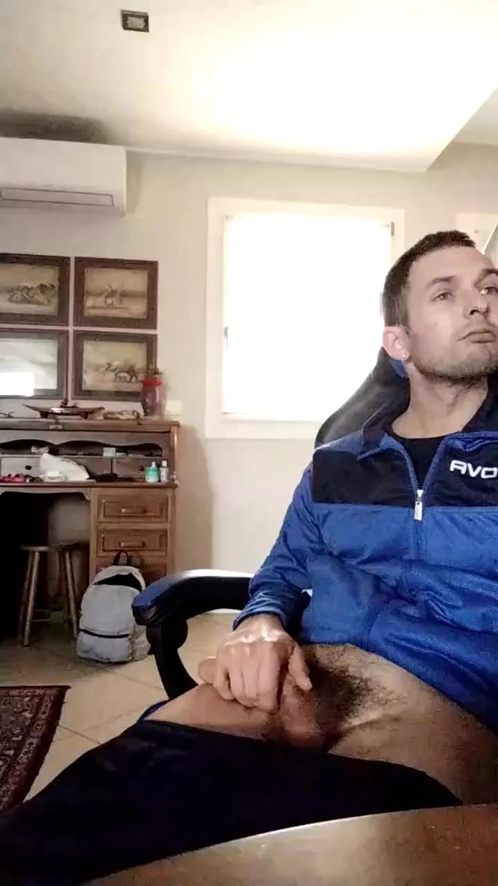 riccardoyeah on Cam4 