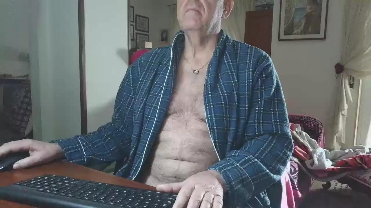 sante87 on Cam4 