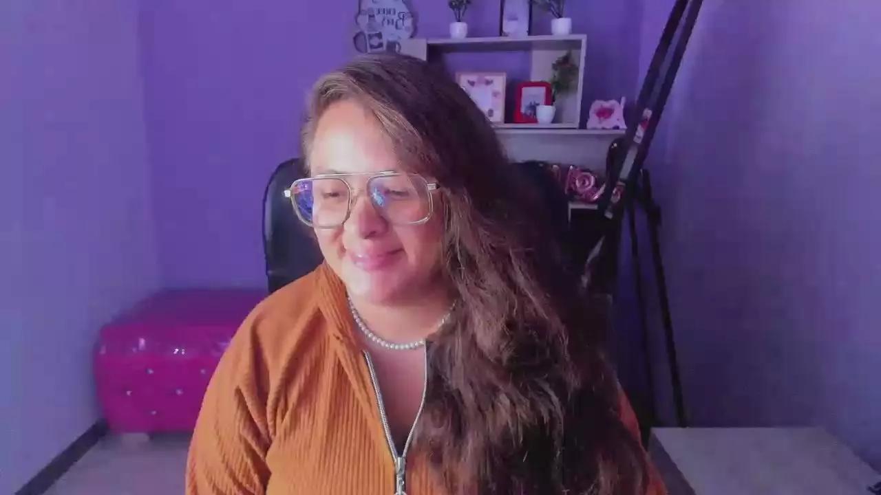 cam to cam wildness with Girls cam models. Watch the newest choice of nutty streams from our matured passionate cam models