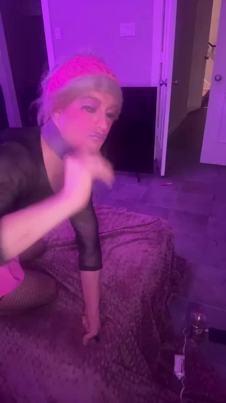cam to cam wildness with Girls cam models. Watch the newest choice of nutty streams from our matured passionate cam models