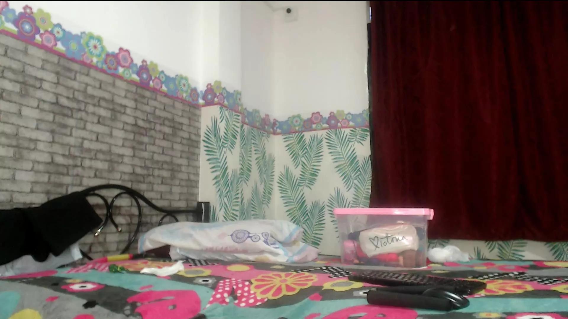 cam to cam wildness with Girls cam models. Watch the newest choice of nutty streams from our matured passionate cam models