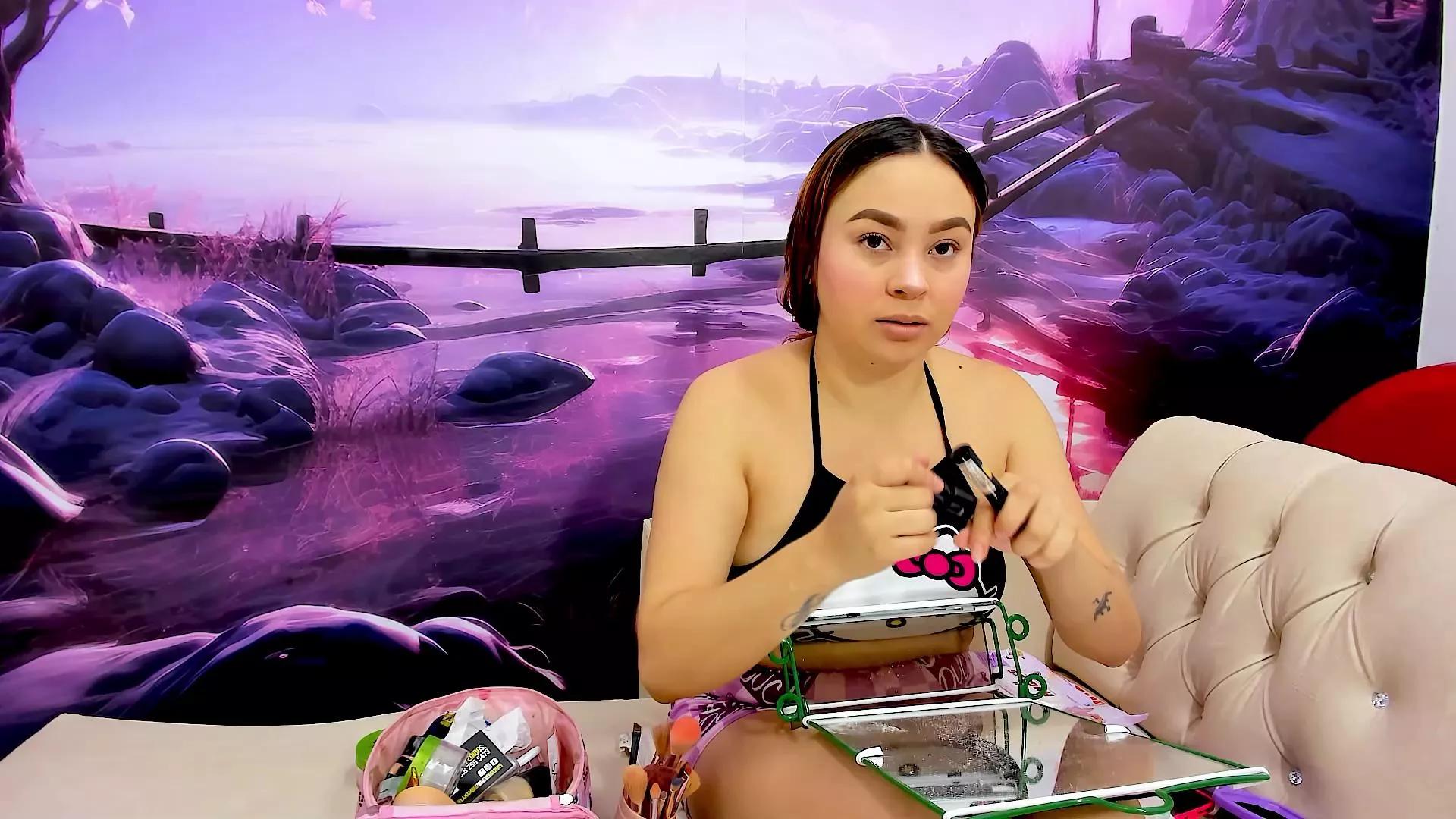 cam to cam wildness with Girls cam models. Watch the newest choice of nutty streams from our matured passionate cam models