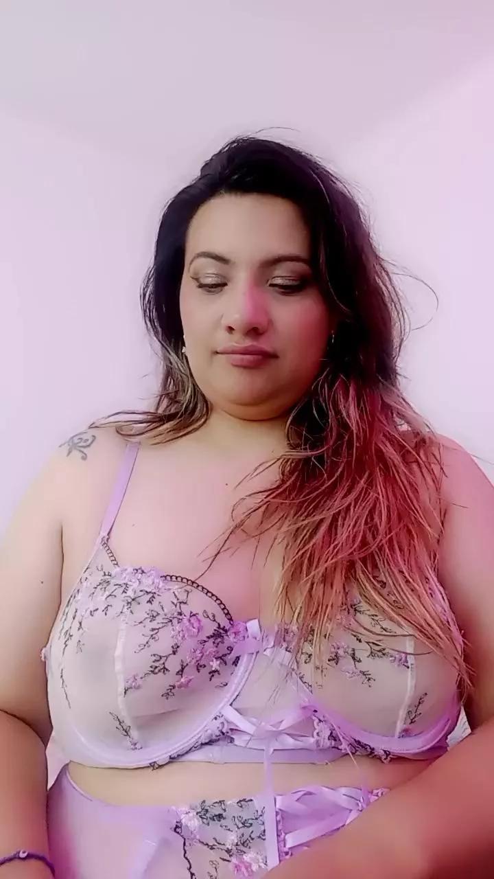 cam to cam wildness with Girls cam models. Watch the newest choice of nutty streams from our matured passionate cam models