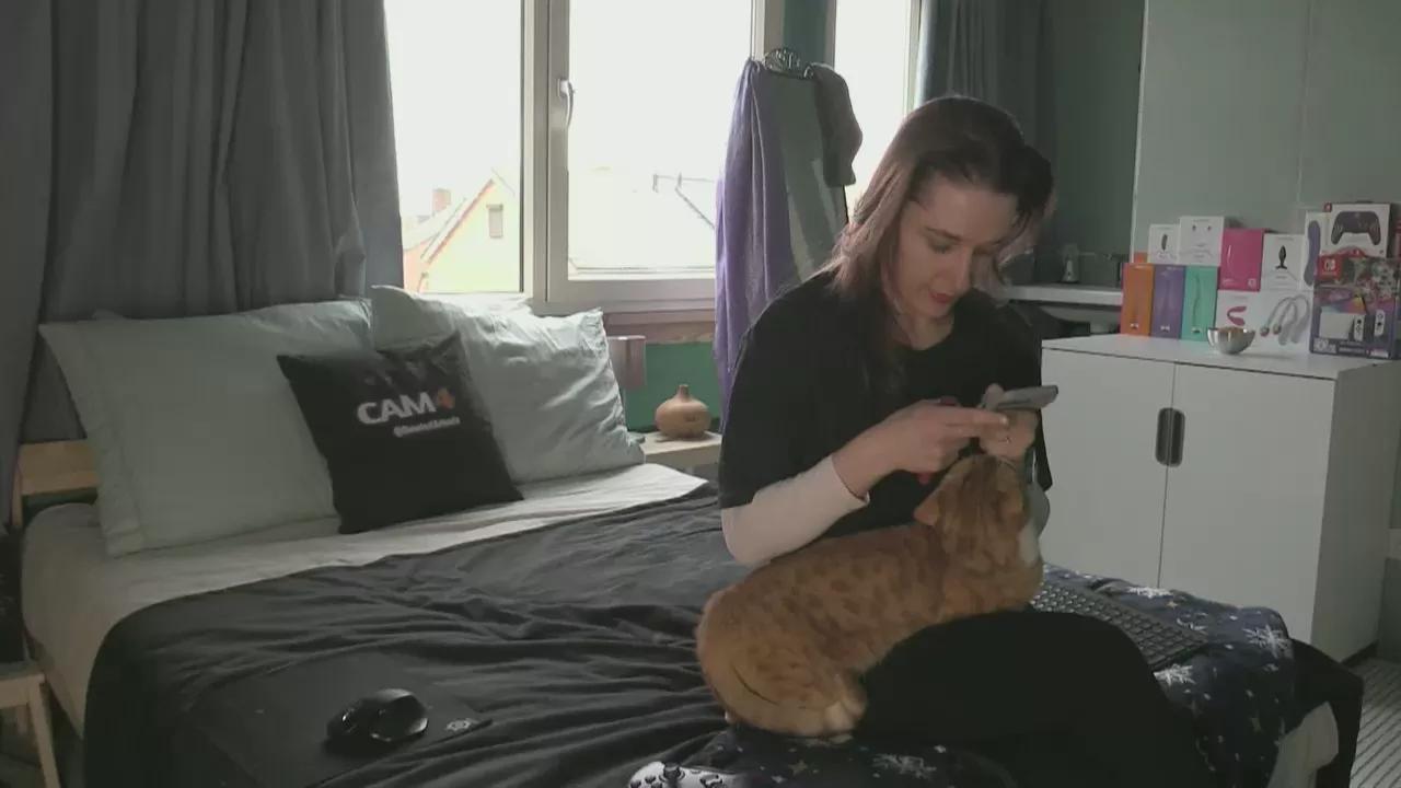 cam to cam wildness with Girls cam models. Watch the newest choice of nutty streams from our matured passionate cam models