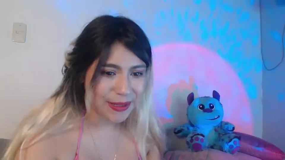 cam to cam wildness with Girls cam models. Watch the newest choice of nutty streams from our matured passionate cam models
