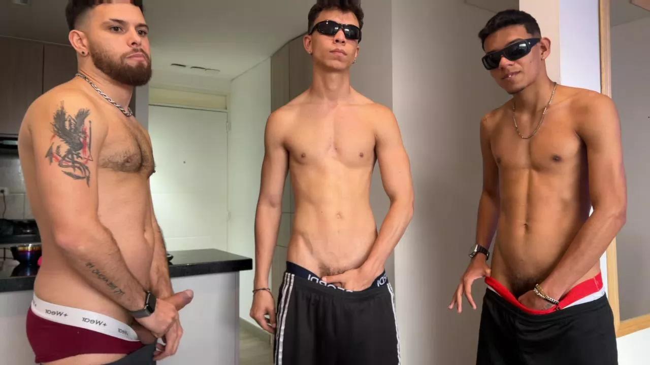 zoneboys_ from Cam4 is Freechat