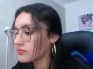 antonellasweetlittle on CamSoda 