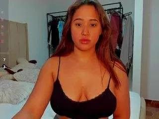 holly-brooke on CamSoda